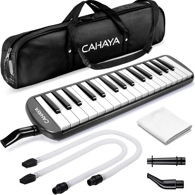 CAHAYA 32-key melodica with carrying case.